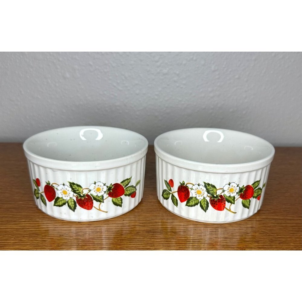 Vintage Sheffield Strawberries and Cream Stoneware Bowl Ramekin Bakeware